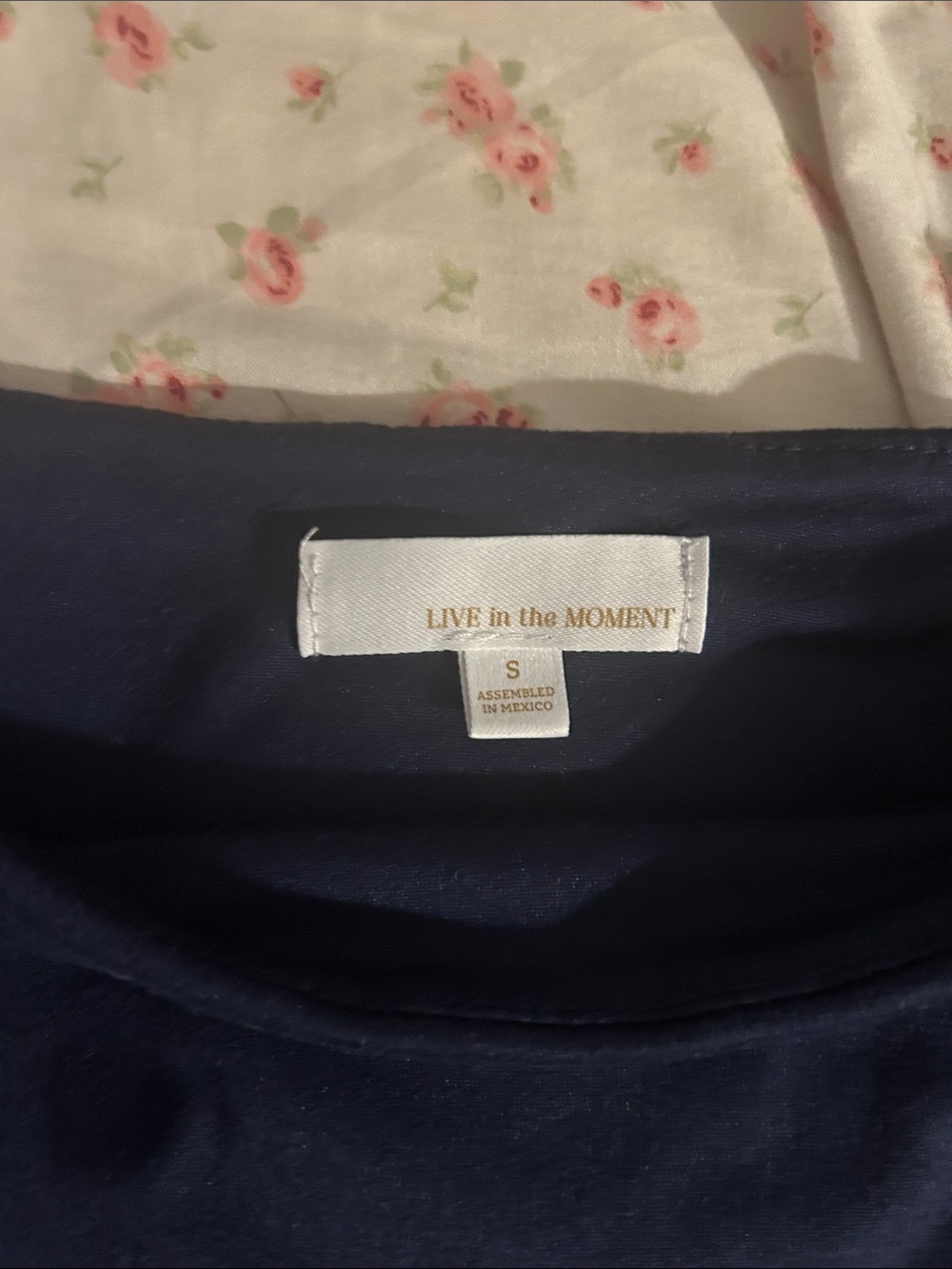 Cropped Dark Blue Scoop Neck Top - Picture 3 of 3